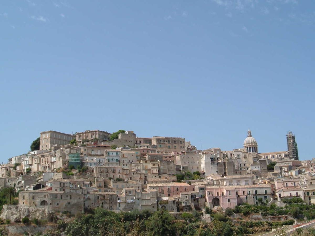 Giumbabulla Luxury House Bed & Breakfast Ragusa Exterior photo
